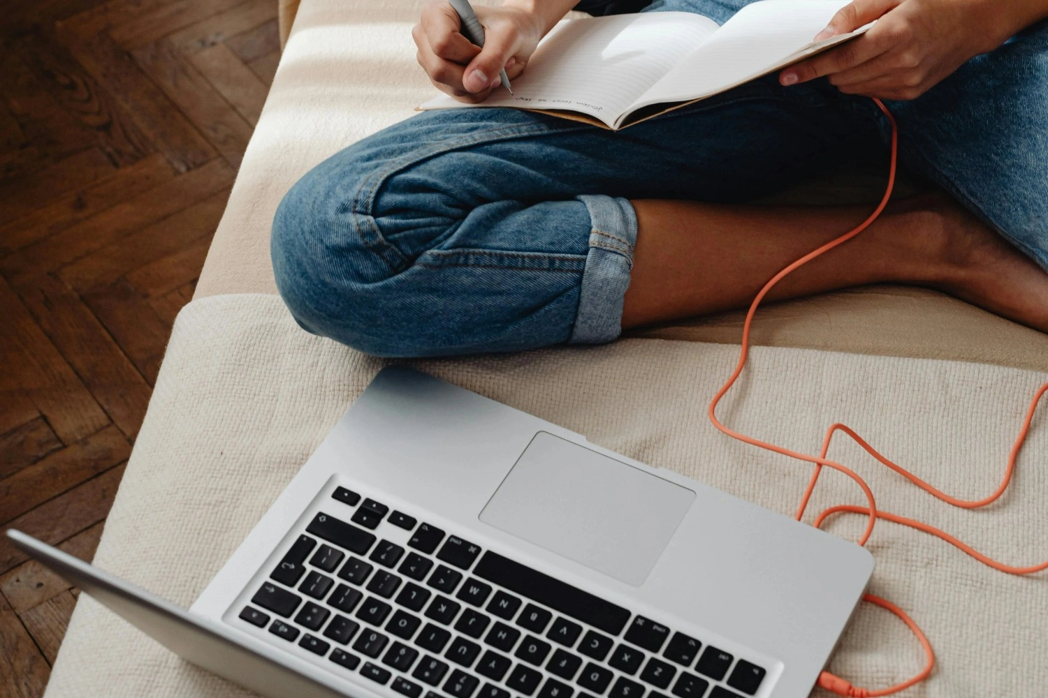 Untag Surabaya Siapkan Kuliah Daring dan WFH bagi Mahasiswa Semester Akhir